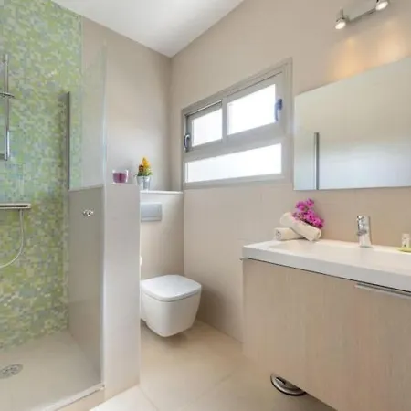Nyaraló Moderna Casa Con Piscina Privada