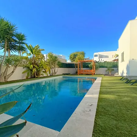 Nyaraló Moderna Casa Con Piscina Privada Santa Eularia des Riu